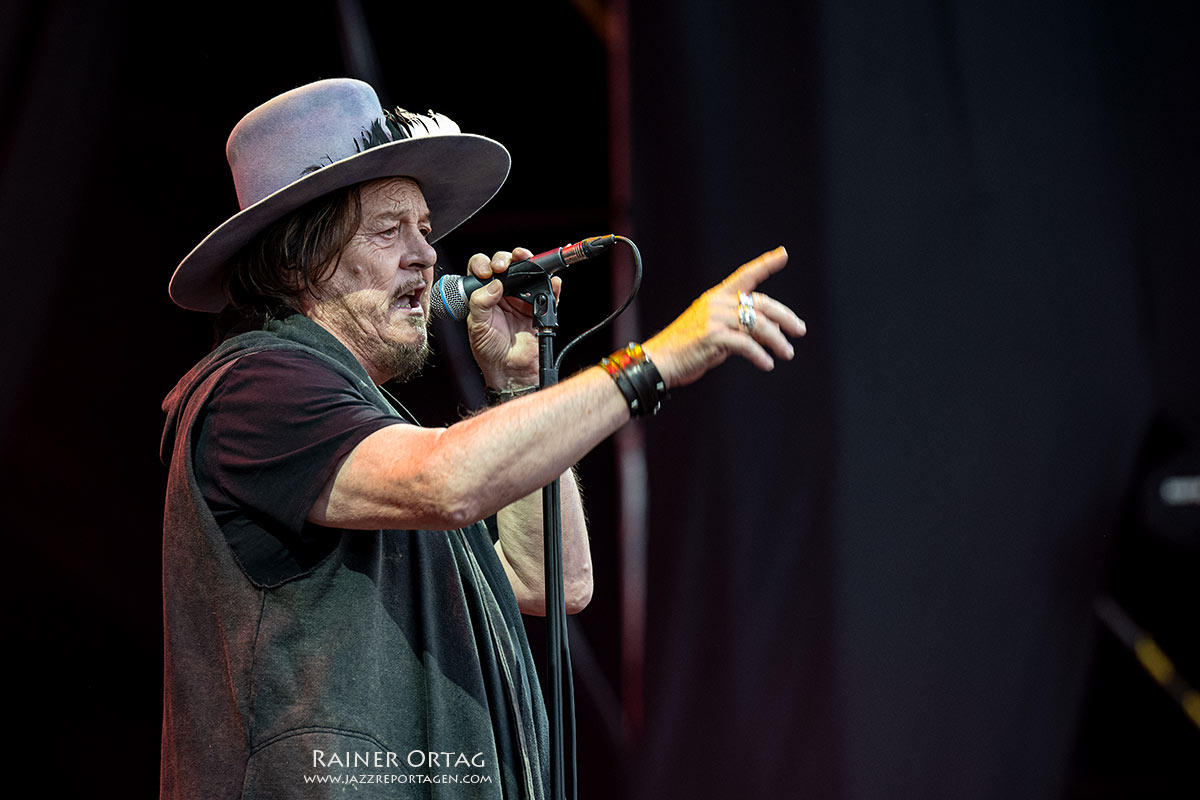 Zucchero am Schlossplatz bei der jazzopen Stuttgart 2025
