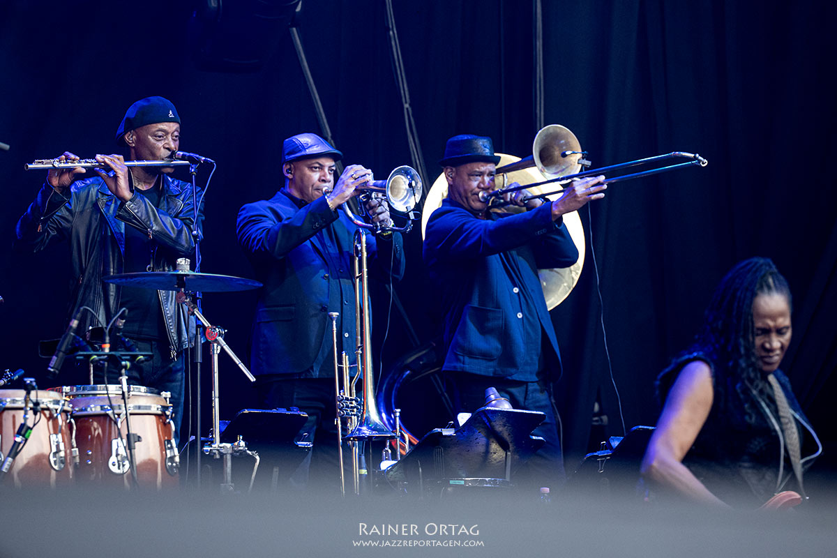 Zucchero am Schlossplatz bei der jazzopen Stuttgart 2025