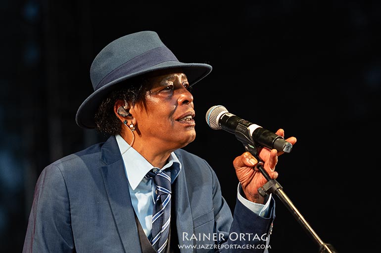 Marla Glen bei den Afrika Tagen Wien 2025