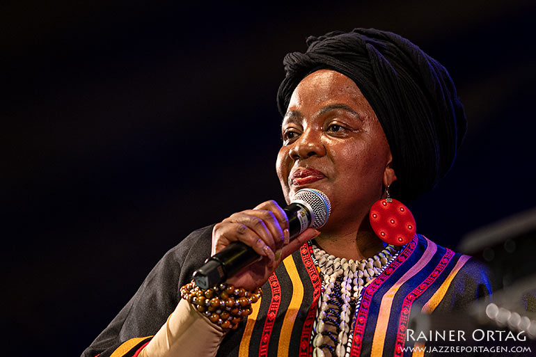 Nthakoana Ngatane mit Trancitiv bei den Afrika Tagen Wien 2025