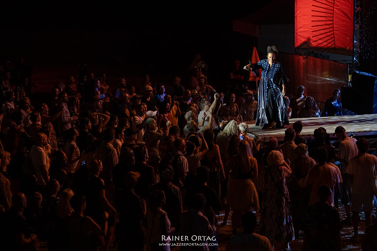 Aminata & the Astronauts: Aminata & the Astronauts bei den Afrika Tagen Wien 2025