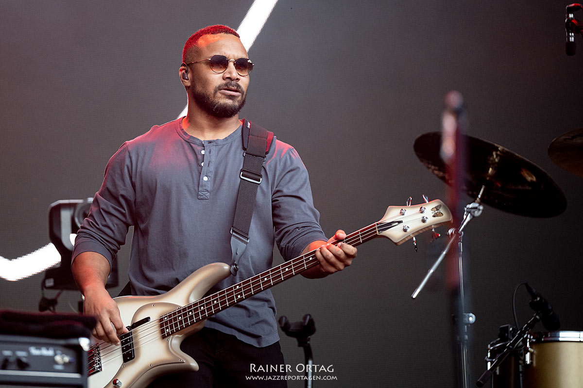 Joe Bonamassa am Schlossplatz - jazzopen Stuttgart 2025