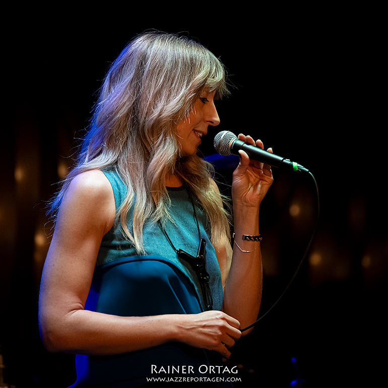 Stephanie Lottermoser im Jazzclub Bix 2025