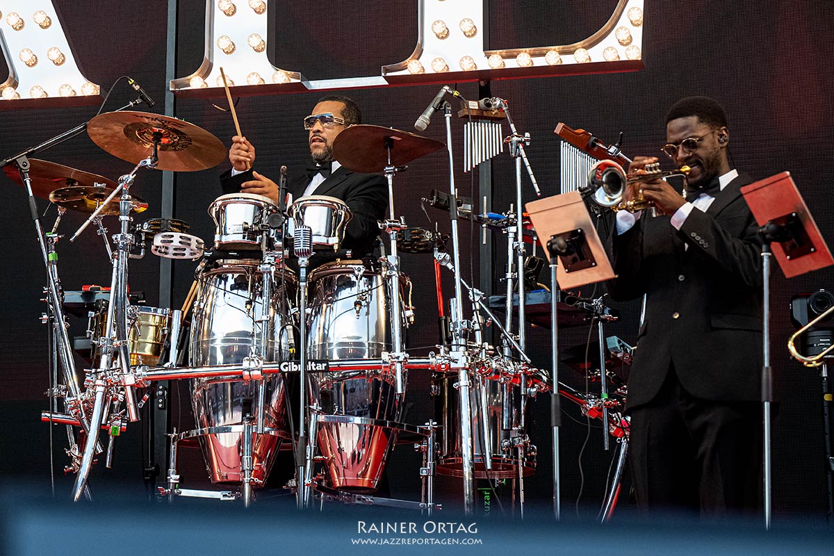 RAYE am Schlossplatz - jazzopen Stuttgart 2025