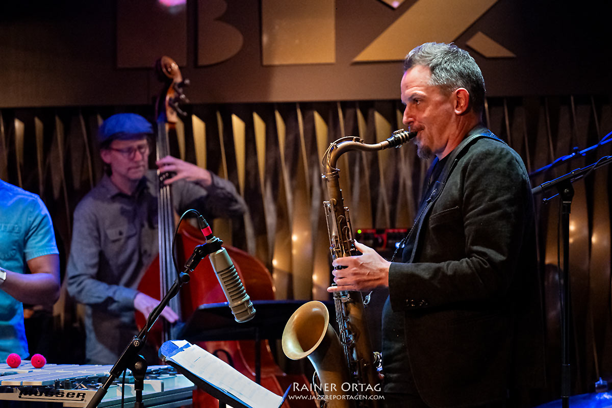 Johnathan Blake & Pentad: Johnathan Blake & Pentad im Jazzclub Bix 2025