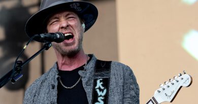 Kenny Wayne Shepherd Band am Schlossplatz bei den jazzopen Stuttgart 2025