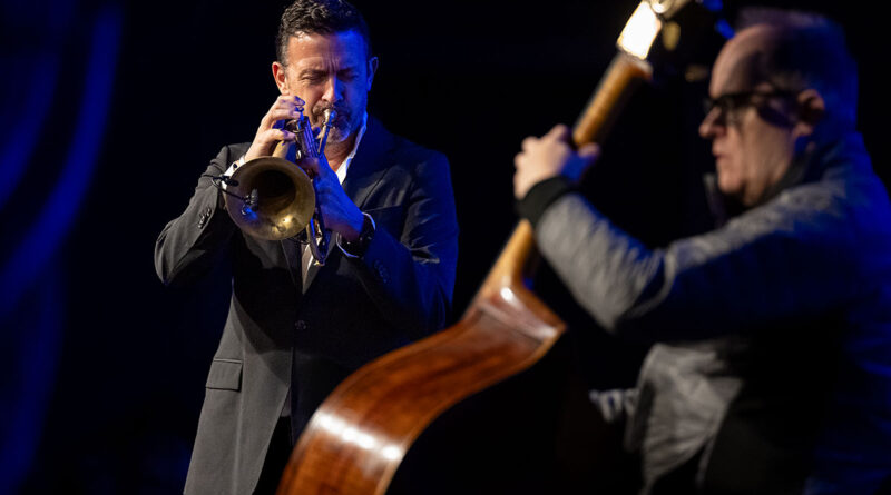 Till Brönner - Dieter Ilg Duo beim Jazzfestival Esslingen 2025