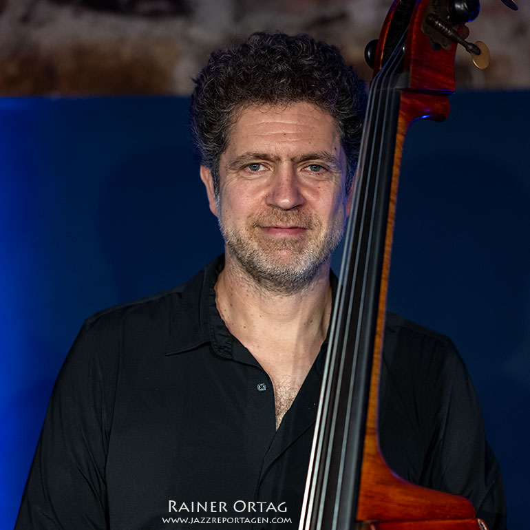 Orlando Le Fleming mit dem Aaron Goldberg Trio im Jazzkeller Esslingen 2025
