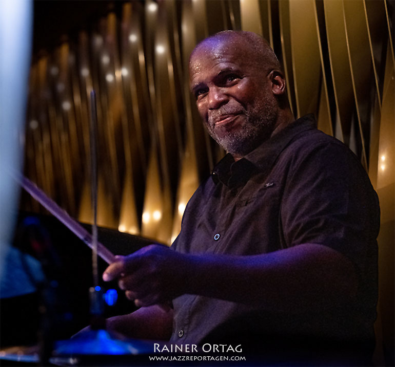 Will Kennedy mit Yellowjackets im Jazzclub Bix Stuttgart 2025