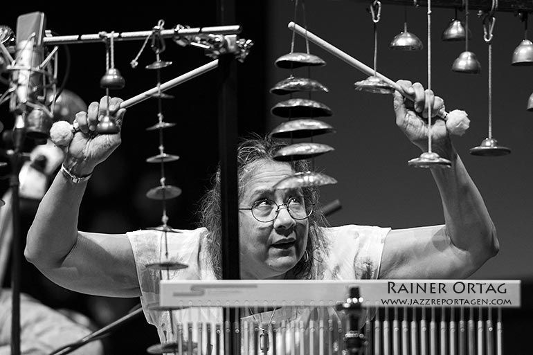 Marilyn Mazur mit dem Makiko Hirabayashi Trio bei der jazzahead! 2019 in Bremen