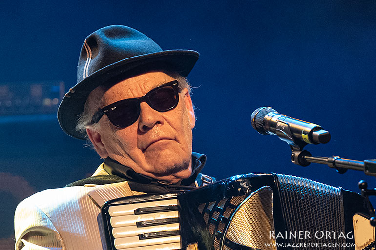 Otto Lechner beim Rondo à la Rondell im Porgy & Bess Wien 2025