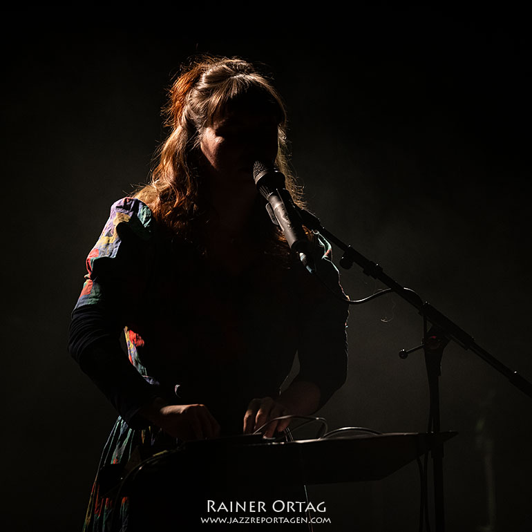 Anna Anderluh beim Rondo à la Rondell im Porgy & Bess Wien 2025