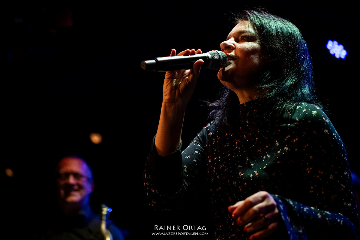 Jasmin Tabatabai im Jazzclub Bix Stuttgart 2025