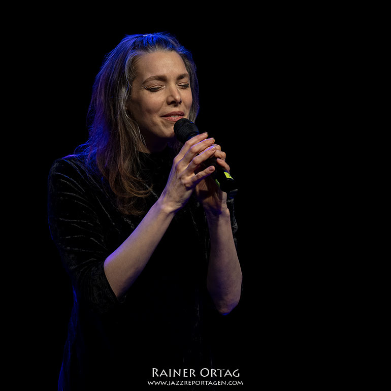 Lia Pale beim Rondo à la Rondell im Porgy & Bess Wien 2025