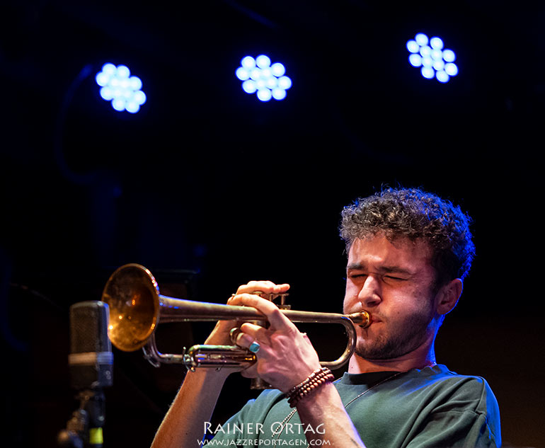 Jakob Bänsch mit dem Gee Hye Lee Trio im Jazzclub Bix Stuttgart 2026