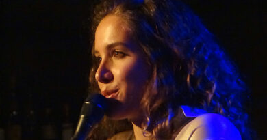 Alma Naidu singt im Jazzclub Bix Stuttgart 2026