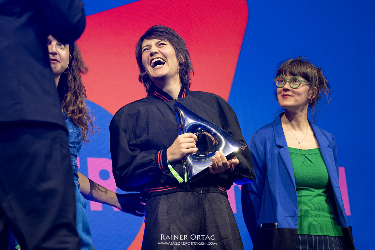 Deutschen Jazzpreis 2026 an Luise Volkmann &amp; &Eacute;t&eacute; Large