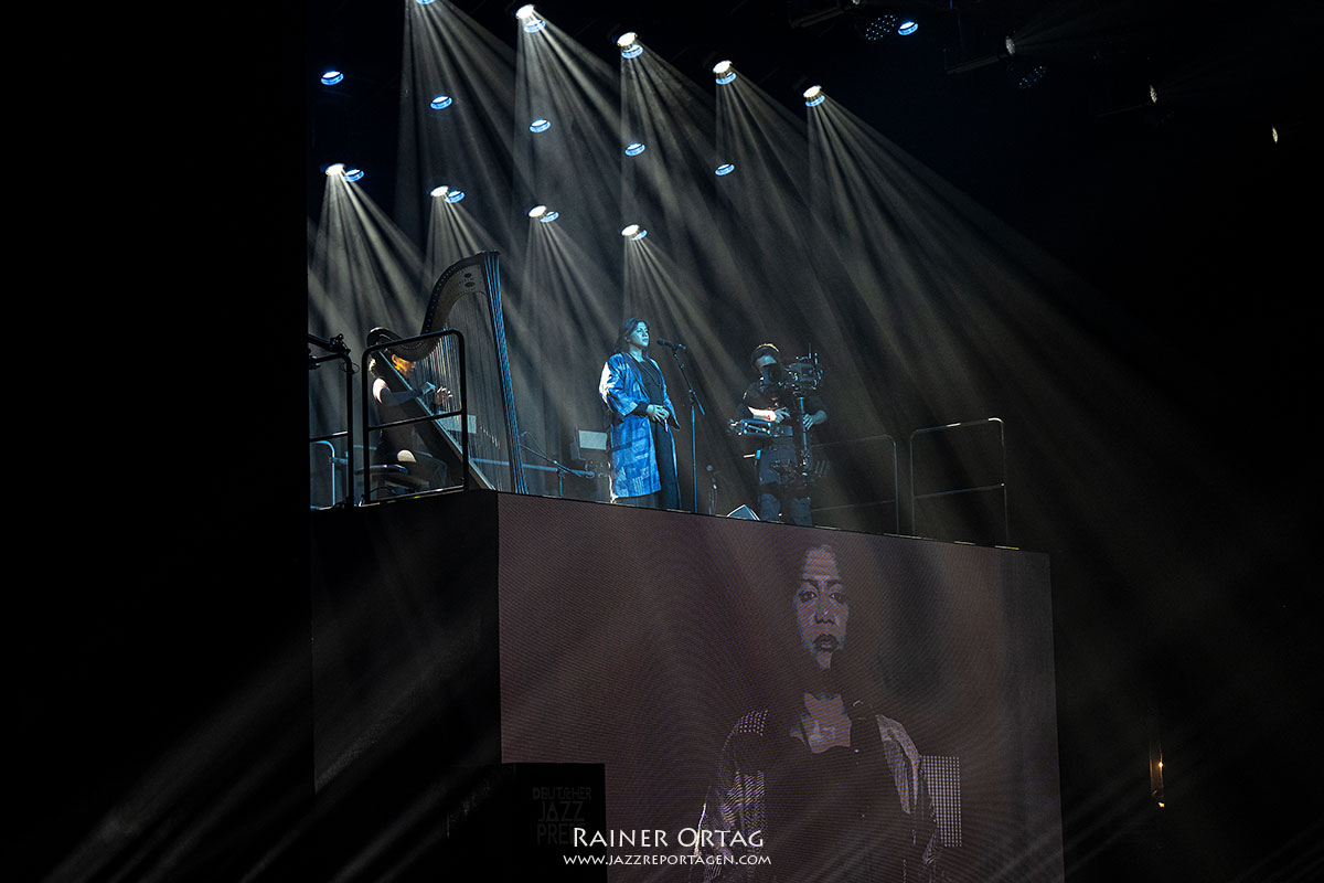 Liveact der besonderen Art: ganavya