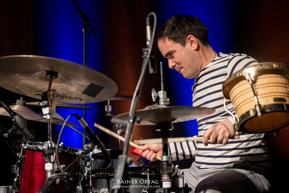 Harold López-Nussa Trio: Drummer Ruy Adrián López-Nussa im swt-Kulturwerk Tübingen 2026