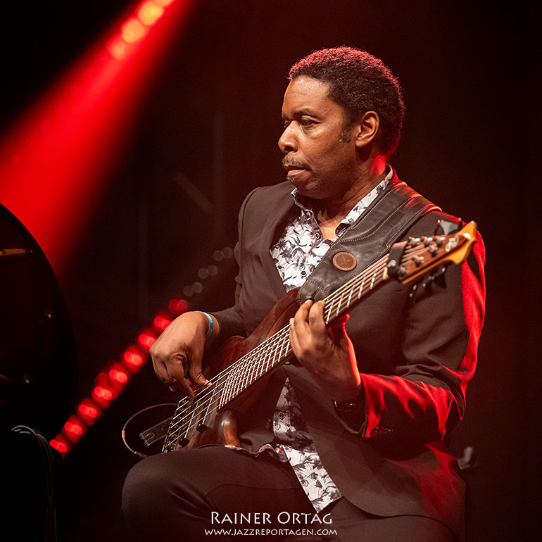 Bassist Rich Brown bei der jazzmesse jazzahead! Bremen 2026