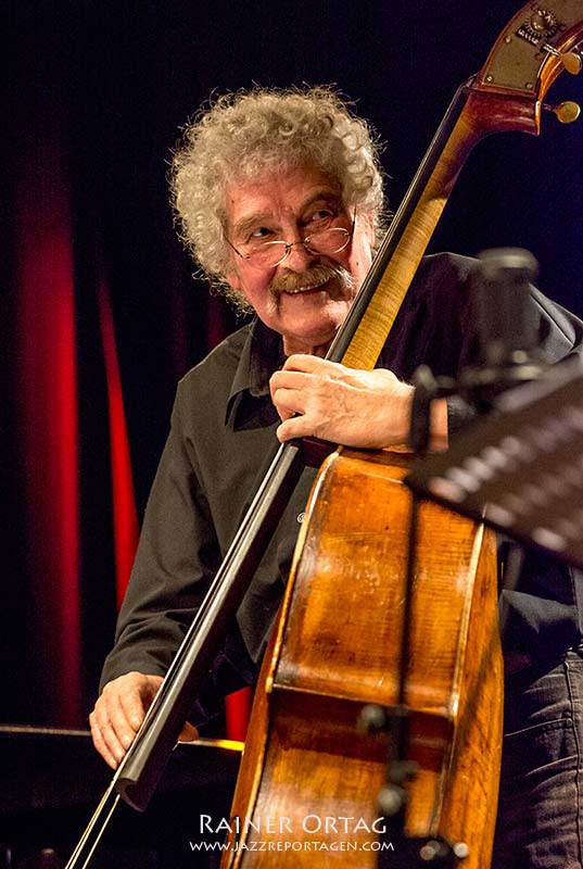 Günter Lenz mit Bebelaar-Kroll-Lenz und bester Laune im Sudhaus Tübingen 2016