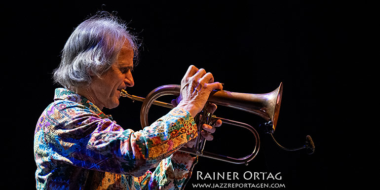 Markus Stockhausen am Flügelhorn im Theaterhaus Stuttgart