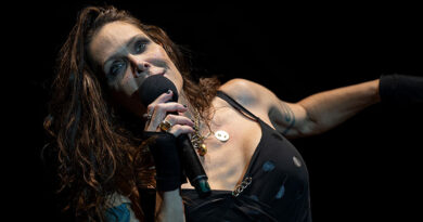 Beth Hart strahlt beim Winterbach Zeltspektakel 2026