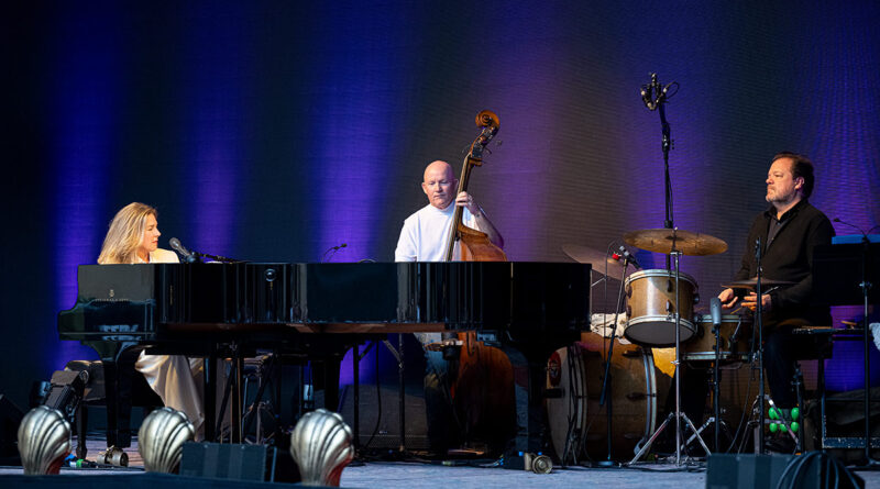 Diana Krall mit Band bei den jazz open stuttgart 2026