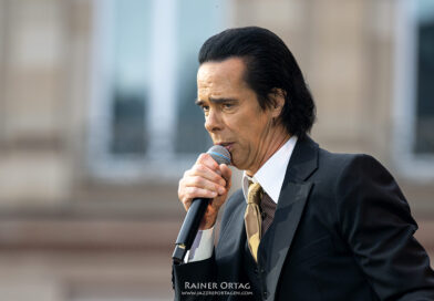 Nick Cave singt am Schlossplatz bei den jazz open stuttgart 2026