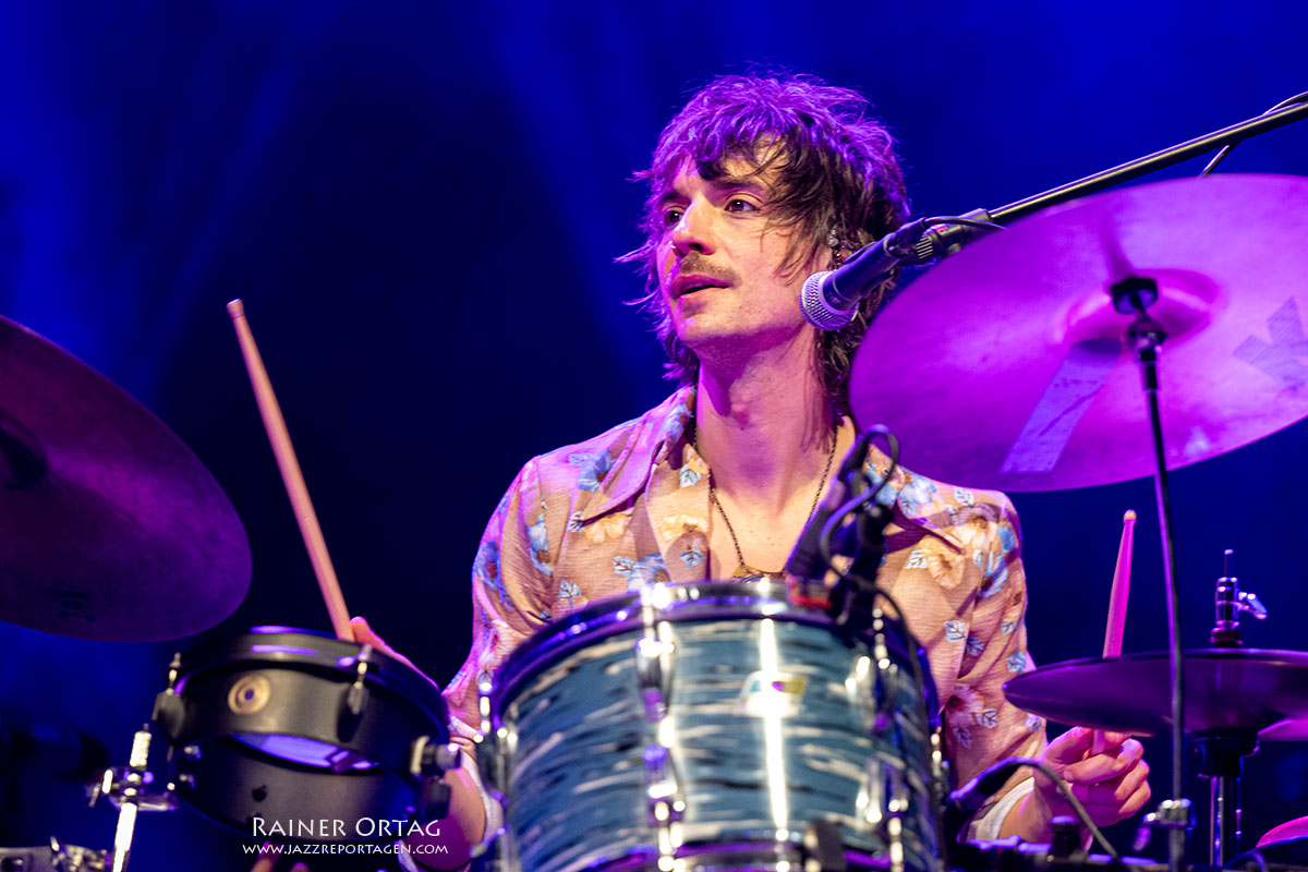 The Cinelli Brothers beim Winterbach Zeltspektakel 2026 The Cinelli Brothers Drummer beim Winterbach Zeltspektakel 2026