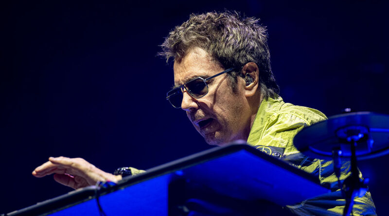 Jean-Michel Jarre performt bei den jazz open Modena auf der Piazza Roma 2026