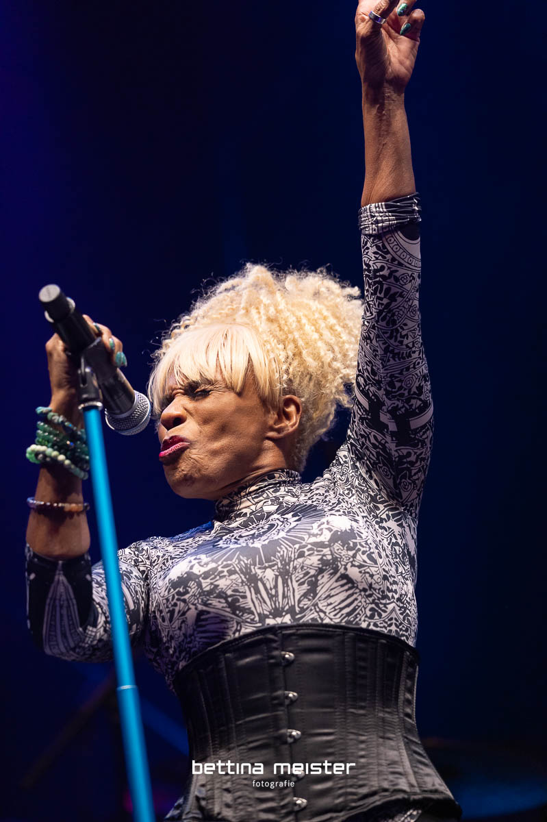 Mothers Finest beim Winterbacher Zeltspektakel 2026 Mothers Finest singen beim Winterbacher Zeltspektakel 2026