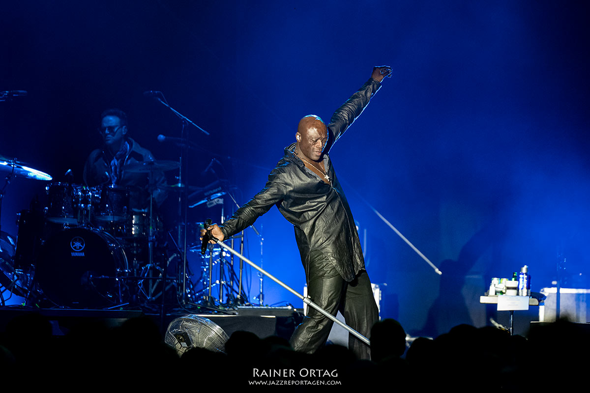 Seal beim Winterbach Zeltspektakel 2026 Seal tanzt beim Winterbach Zeltspektakel 2026