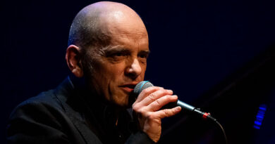 Tord Gustavsen am Mikrofon im Theaterhaus Stuttgart 2026