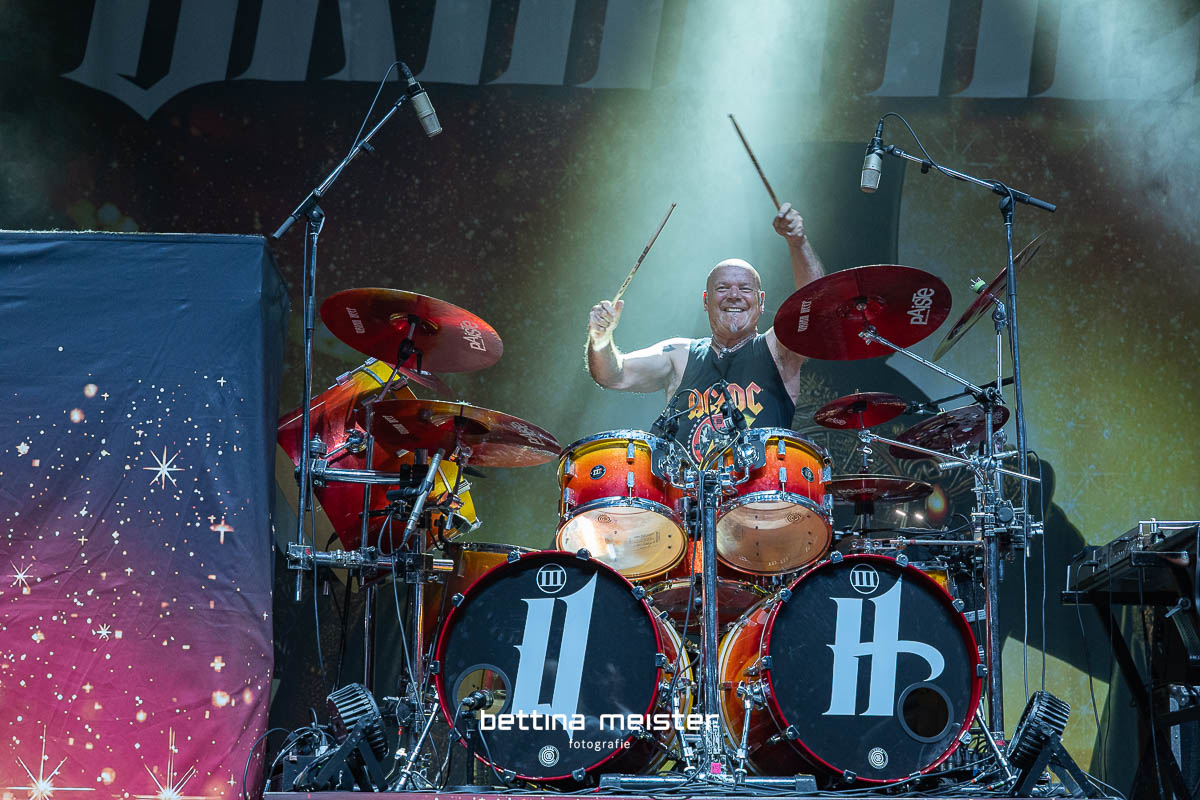 Uriah Heep beim Winterbacher Zeltspektakel 2026 Uriah Heep Russell Gilbrook beim Winterbach Zeltspektakel 2026