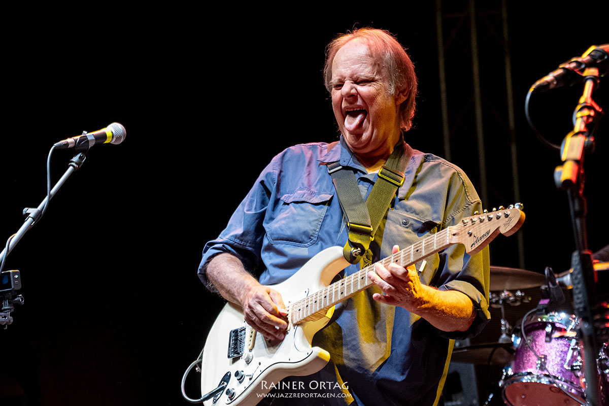Walter Trout Band beim Winterbach Zeltspektakel 2026 Walter Trout singt beim Winterbach Zeltspektakel 2026
