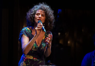 Cyrille Aimée singt im Jazzclub Bix Stuttgart 2026