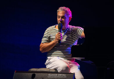 Joey Calderazzo moderiert beim Open Air Sudhaus Tübingen Waldbühne 2026