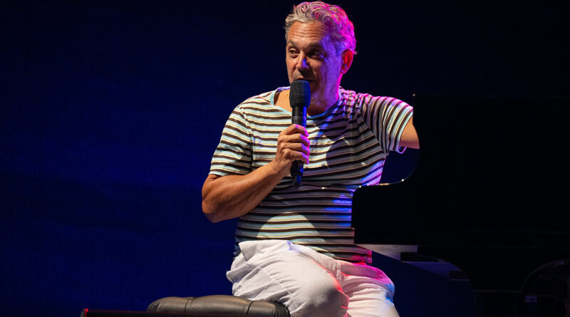 Joey Calderazzo moderiert beim Open Air Sudhaus Tübingen Waldbühne 2026