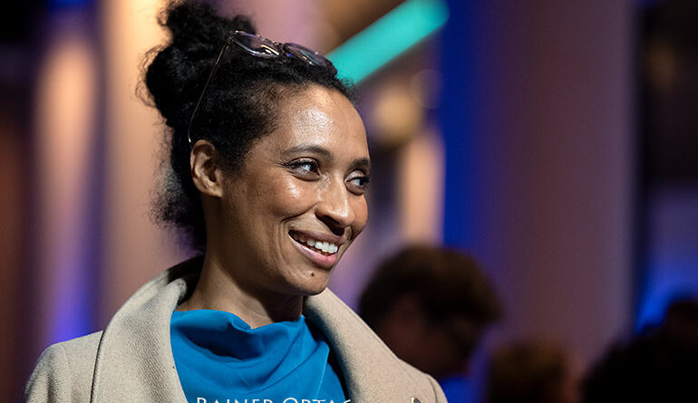 Tokunbo Akinro ist Jury Member beim Deutschen Jazzpreis 2026