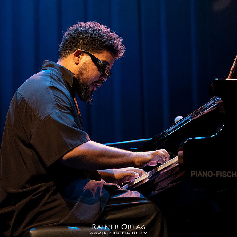 Amaro Freitas am Klavier bei den Theaterhaus Jazztagen in Stuttgart 2026