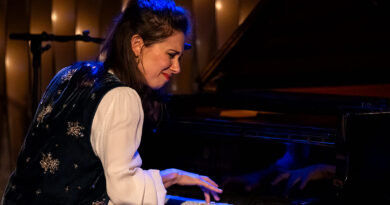 Olivia Trummer spielt Klavier mit „Songbook“ im Jazzclub Bix Stuttgart 2026