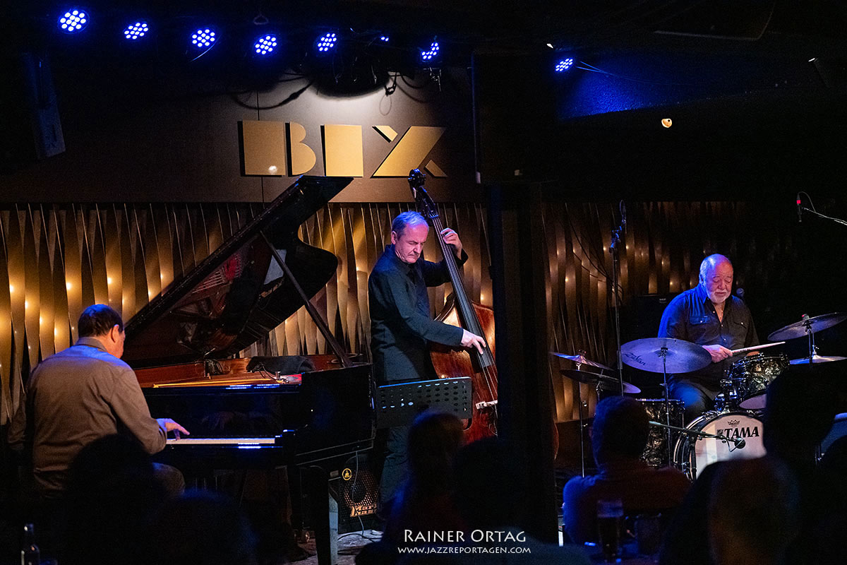 Peter Erskine Trio im Jazzclub Bix Stuttgart 2026 Peter Erskine Trio on stage im Jazzclub Bix Stuttgart 2026
