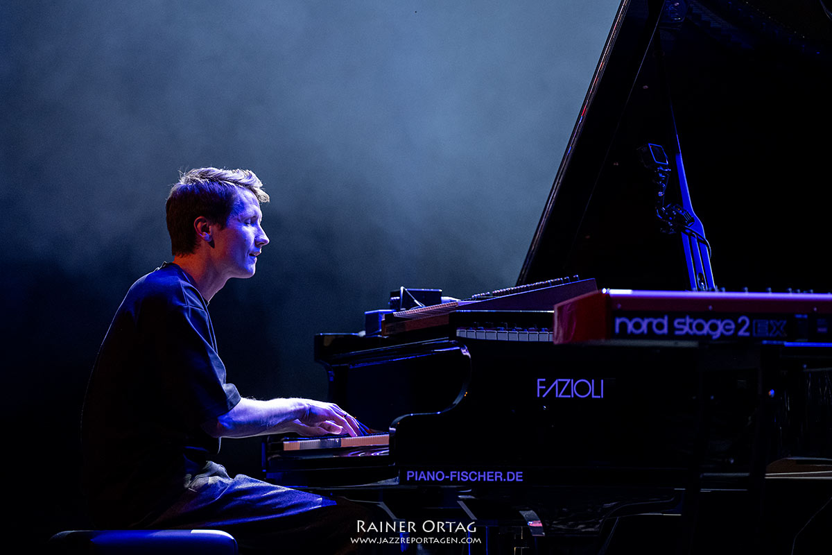 The Jakob Manz Project im Theaterhaus Stuttgart 2026 Pianist Hannes Stollsteimer mit dem The Jakob Manz Project im Theaterhaus Stuttgart 2026