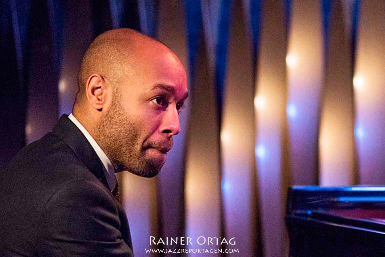 Aaron Diehl mit Cécile McLorin Salvant und seinem Trio im Jazzclub Bix Stuttgart 2017