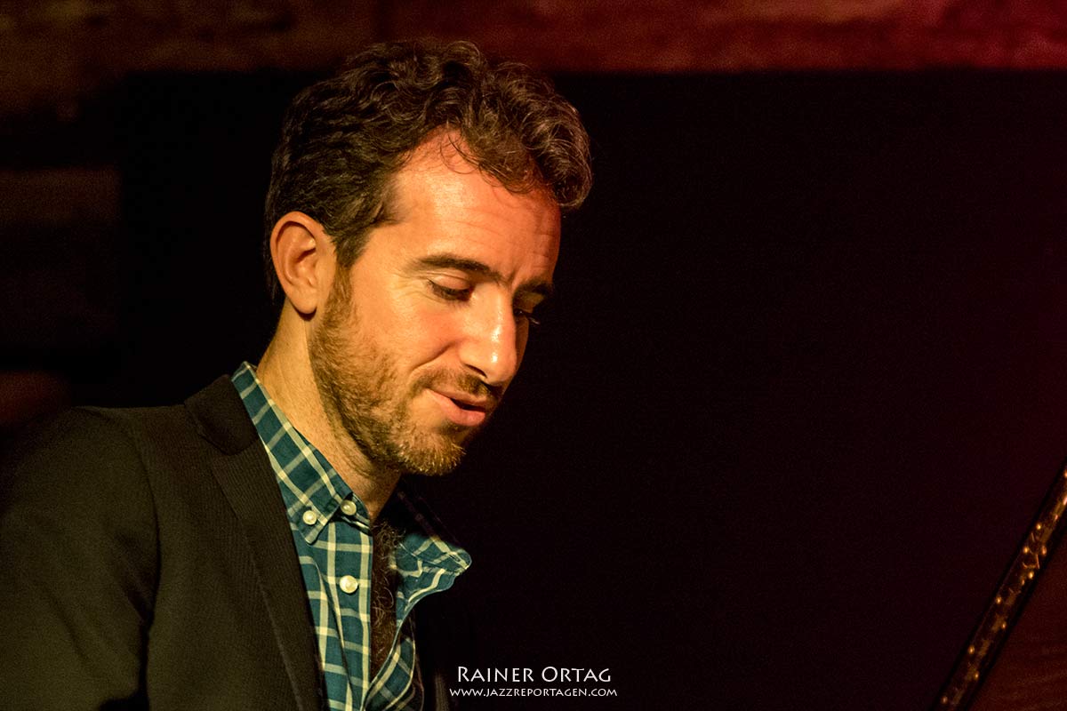 Aaron Goldberg mit dem Aaron Goldberg Trio im Esslinger Jazzkeller 2014