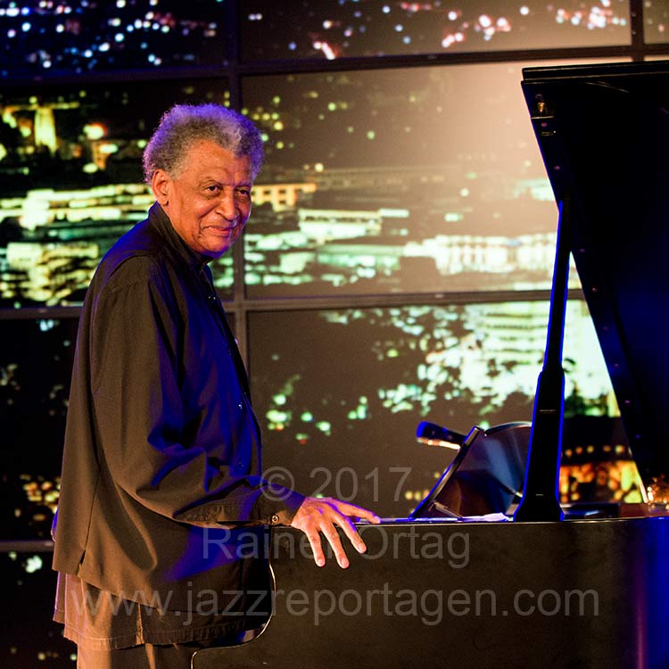 Abdullah Ibrahim bei der jazzopen Stuttgart 2017