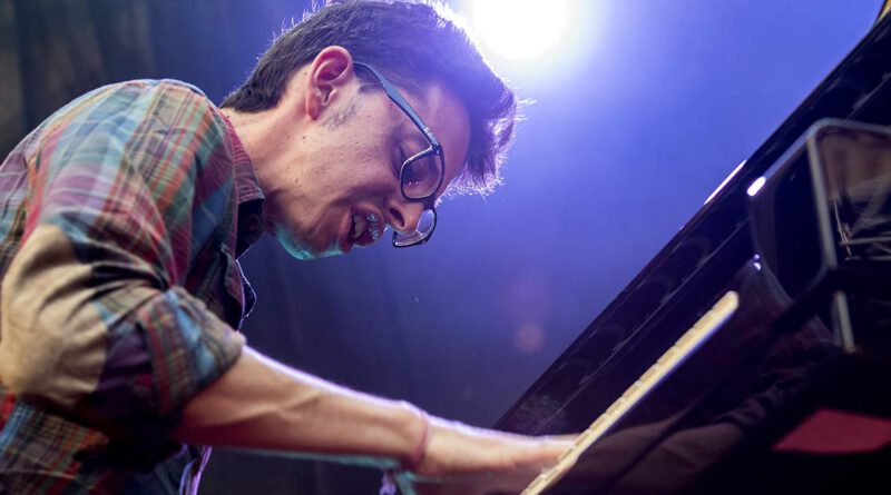 Adrien Brandeis bei der jazzopen Stuttgart 2019 im Alten Schloß