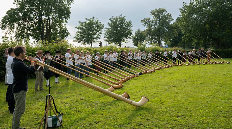 1. Esslinger Alphorngipfel 2021 beim Dulkhäusle