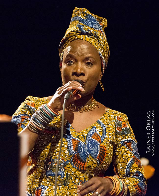 Angelique Kidjo bei den Theaterhaus Jazztagen Stuttgart 2017